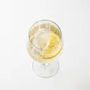 Wein weiss, gespritzt, süss