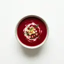 Rote-Bete-Suppe mit Apfel und Meerrettich