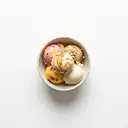 Speiseeis (Frucht, Karamell, Nuss, Vanille) gemischt