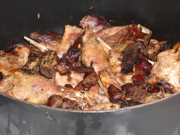 Foto von Klassisches Enten-Salmis (Salmis de Canard) – fertig angerichtet
