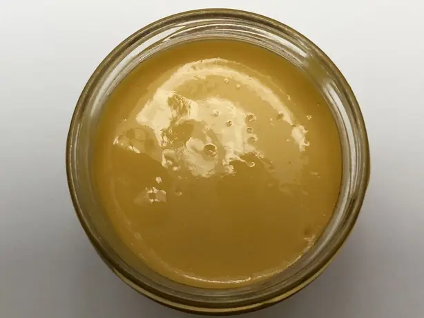 2021-08-12 17 18 43 An open jar of Kraft Cheez Whiz in the Franklin Farm section of Oak Hill, Fairfax County, Virginia – Foto: Famartin (CC BY-SA 4.0)