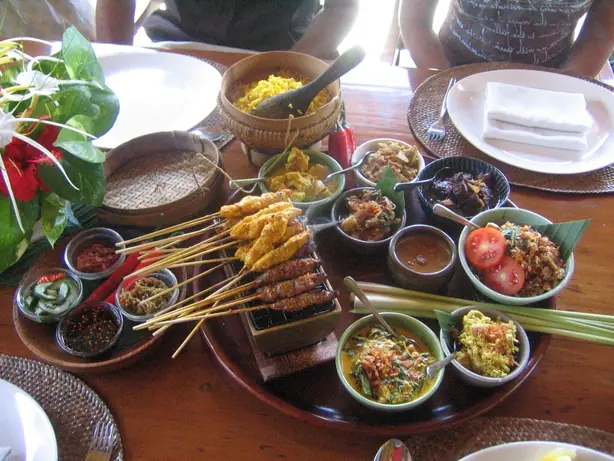 Bali cuisine – Foto: Everett Harper from San Francisco, USA (CC BY-SA 2.0)