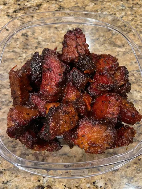 Foto von Klassische Kansas City Burnt Ends – fertig angerichtet