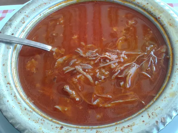 Foto von Beyran – Traditionelle Lamm-Frühstückssuppe aus Gaziantep – fertig angerichtet