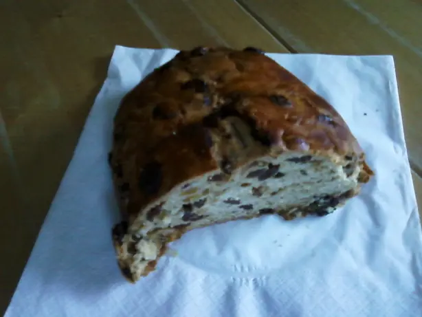 Foto von Bisciola (Valtelliner Früchtebrot) – fertig angerichtet