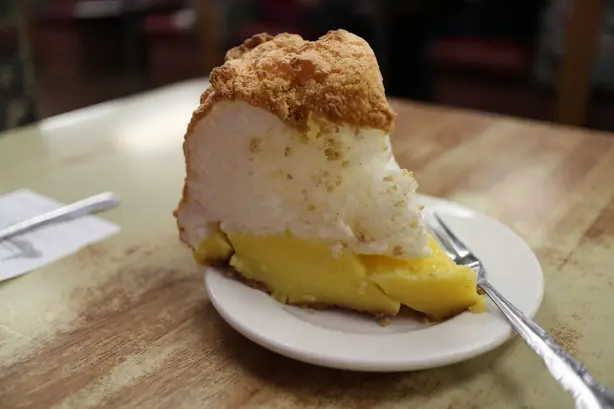 Blackfoot Truckstop Diner - Flapper Pie (16050866996) – Foto: Elsie Hui (CC BY 2.0)