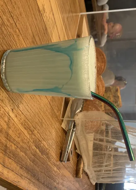 Foto von Blue Heaven Milkshake – fertig angerichtet