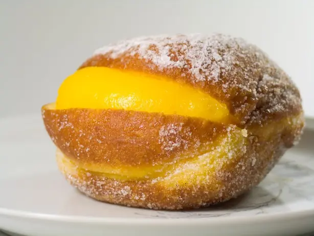 Bola de Berlim 1 by wax115 – Foto: Carlos Paes (COPYRIGHTED FREE USE)