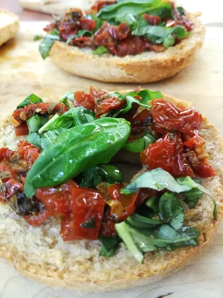 Bruschetta – Foto: Popo le Chien (CC0)