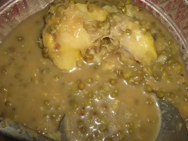 Foto von Bubur Kacang Hijau (Süßer Mungbohnen-Porridge) – fertig angerichtet