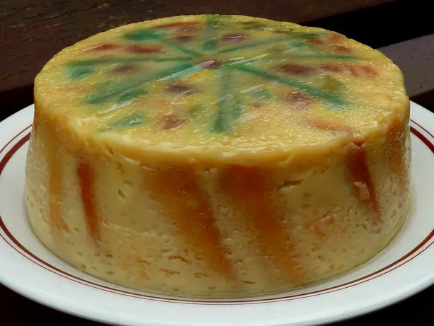 Foto von Englischer Cabinet Pudding (Kanzler-Pudding) – fertig angerichtet