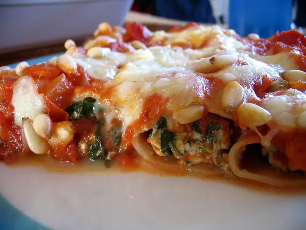 Cannelloni ready to eat (504724484) – Foto: Francis Bijl from Groningen, Netherlands (CC BY 2.0)