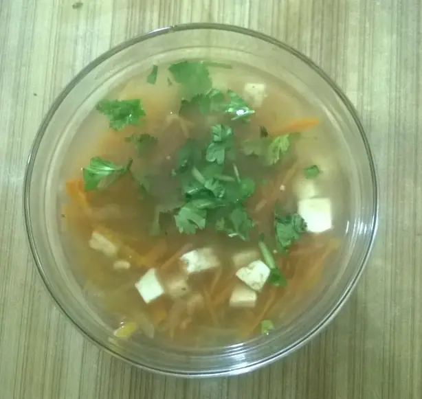 Foto von Klassische Möhrensuppe (Potage Crécy) – fertig angerichtet
