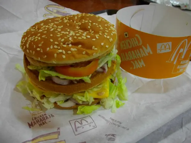 Foto von Hausgemachter Big Mac – fertig angerichtet