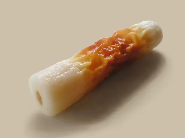 Foto von Hausgemachtes Chikuwa (Japanische Fischkuchen-Rollen) – fertig angerichtet