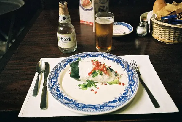 Foto von Chiles en Nogada – fertig angerichtet