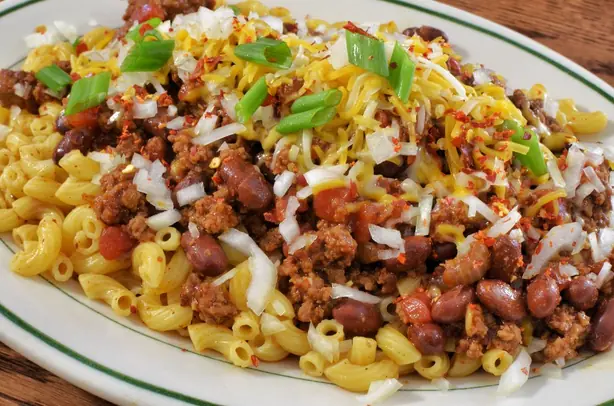 Foto von Chili Mac (Amerikanischer Chili-Nudel-Topf) – fertig angerichtet