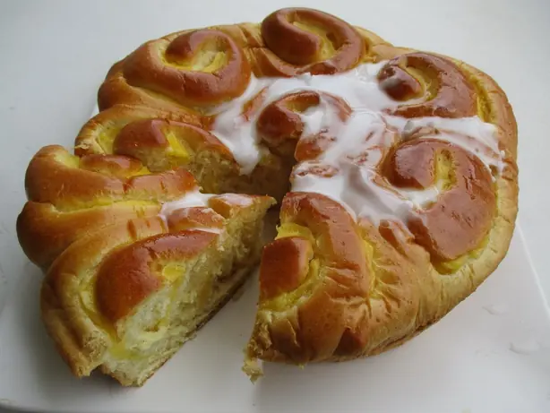 Foto von Chinois (Französischer Schneckenkuchen) – fertig angerichtet