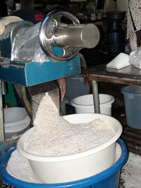 Coconut milk production – Foto: Papa November (CC BY-SA 3.0)