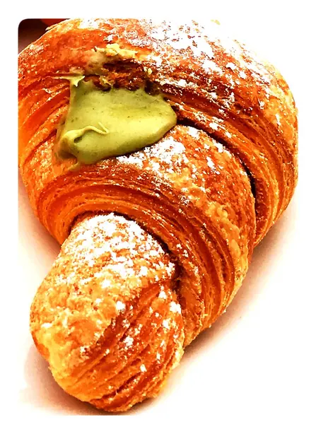 Foto von Italienisches Cornetto (Sfogliato) – fertig angerichtet