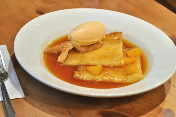 Foto von Crêpe Suzette – fertig angerichtet