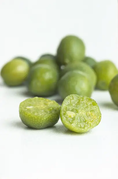 Foto von Australische Finger-Limetten-Konfitüre (Zitrus-Kaviar-Marmelade) – fertig angerichtet