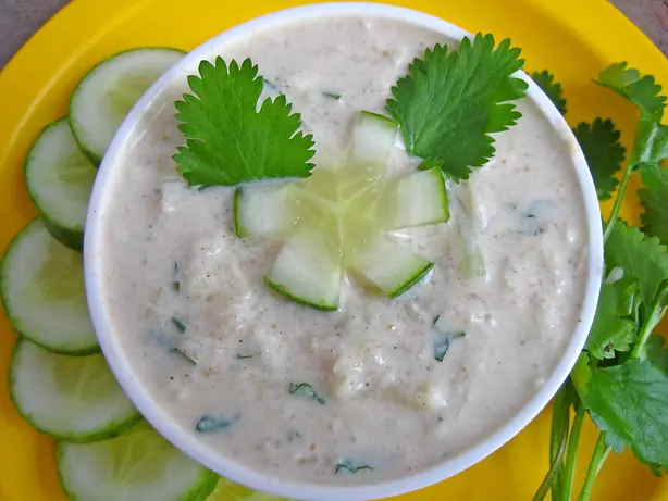 Foto von Indisches Gurken-Raita (Kheera Raita) – fertig angerichtet
