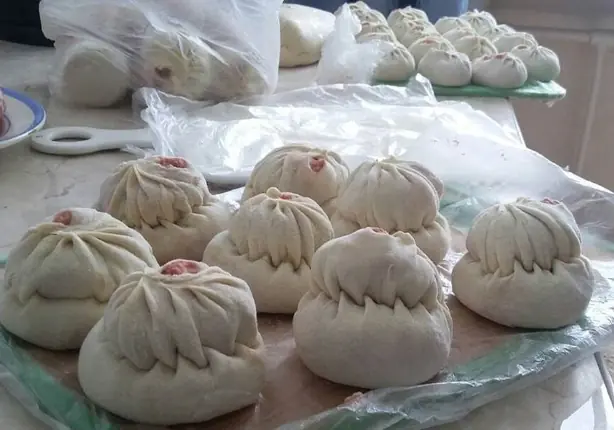 Double buuz. Buryatia, Russia – Foto: Bgelo777 (CC BY-SA 4.0)