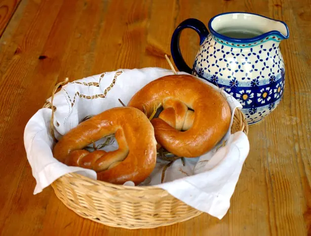 Foto von Traditionelle Biberacher Fastenbrezel – fertig angerichtet