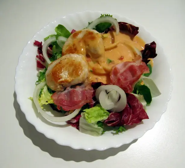 Foto von Klassisches Ranch-Dressing – fertig angerichtet