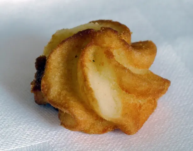 Foto von Herzogin-Kartoffeln (Pommes Duchesse) – fertig angerichtet
