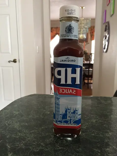 Foto von Britische Brown Sauce (Original HP-Stil) – fertig angerichtet