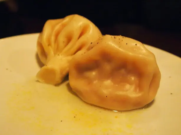 Khinkali in Georgian restaurant – Foto: salvagekat (CC BY-SA 2.0)