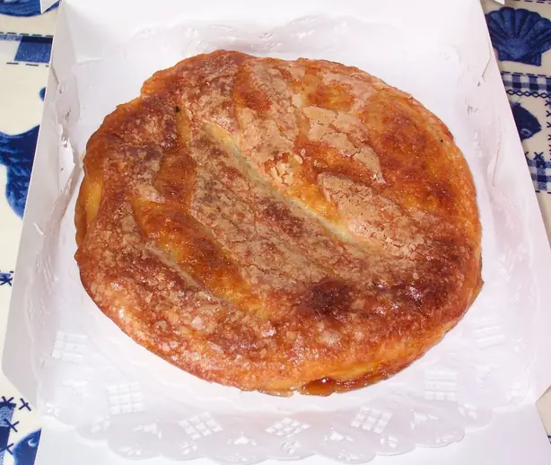 Foto von Kouign-amann – fertig angerichtet