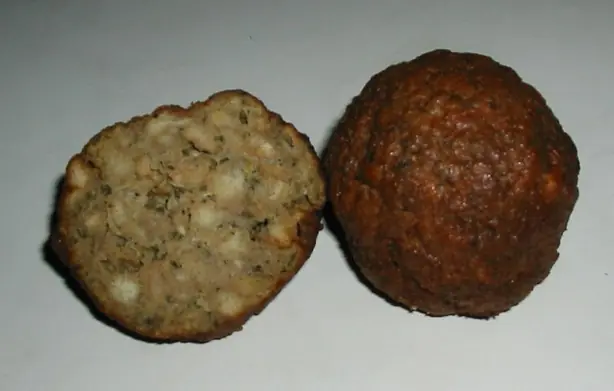 Foto von Traditionelle Bayerische Leberknödel – fertig angerichtet
