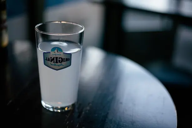Foto von Klassischer Finnischer Lonkero (Original Long Drink) – fertig angerichtet