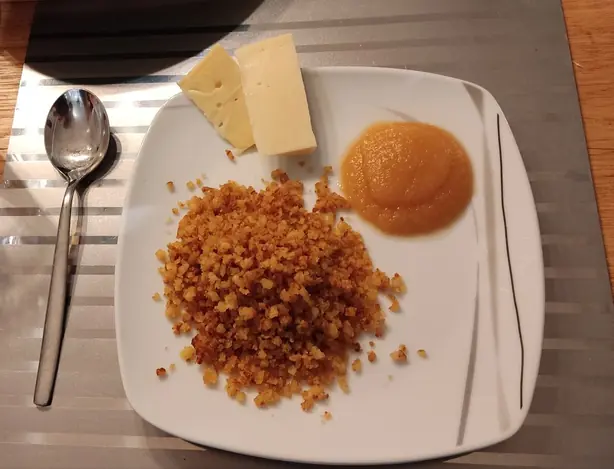 Foto von Maluns – Bündner Kartoffelribel – fertig angerichtet