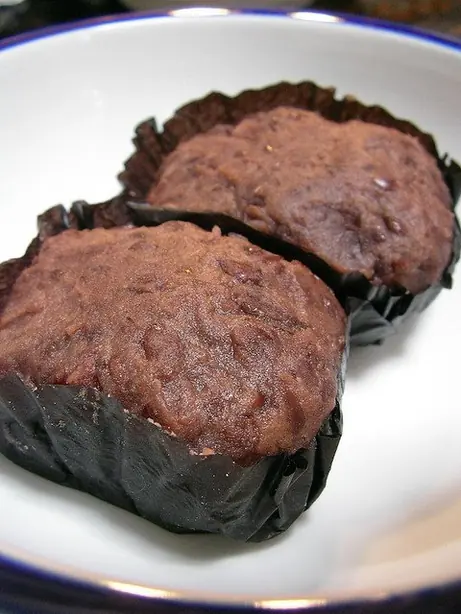 Foto von Ohagi (Japanische süße Reisbällchen) – fertig angerichtet