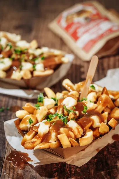 Foto von Klassische Kanadische Poutine – fertig angerichtet