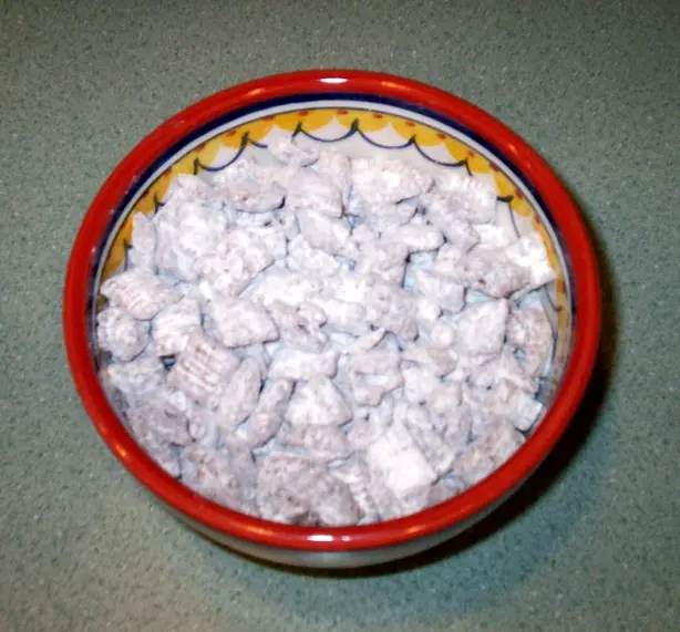 Foto von Puppy Chow (Muddy Buddies) – fertig angerichtet