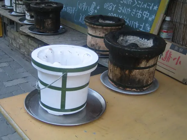 Shichirin – Foto: Lombroso (PUBLIC DOMAIN)