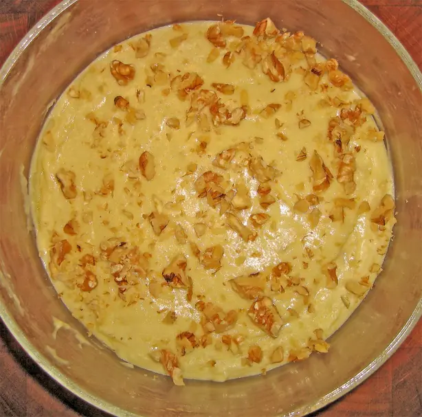 Foto von Skordalia – Griechischer Knoblauch-Dip – fertig angerichtet