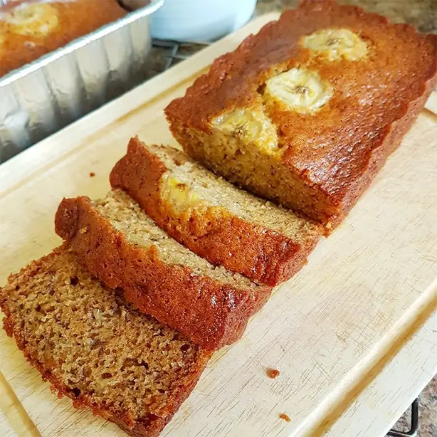 Foto von Klassisches Bananenbrot – fertig angerichtet