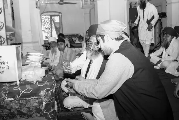Foto von Karah Parshad - Heiliger Weizenpudding der Sikh-Tradition – fertig angerichtet