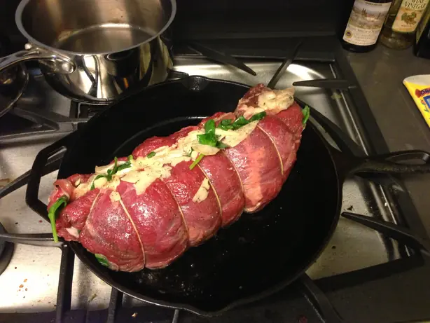 Wikipedia-Bild - Unsliced_Flank_Roulade.jpg - Foto: Robspinella - CC BY-SA 3.0