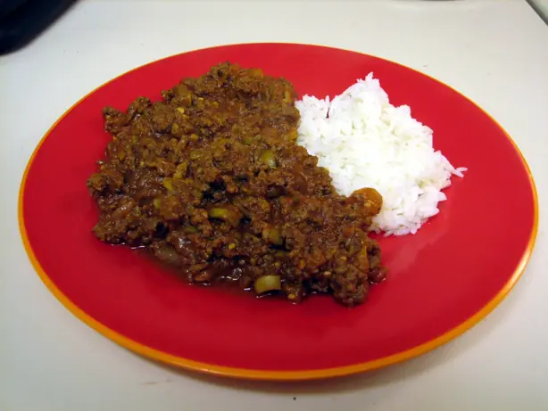Foto von Klassisches Picadillo a la Habanera – fertig angerichtet