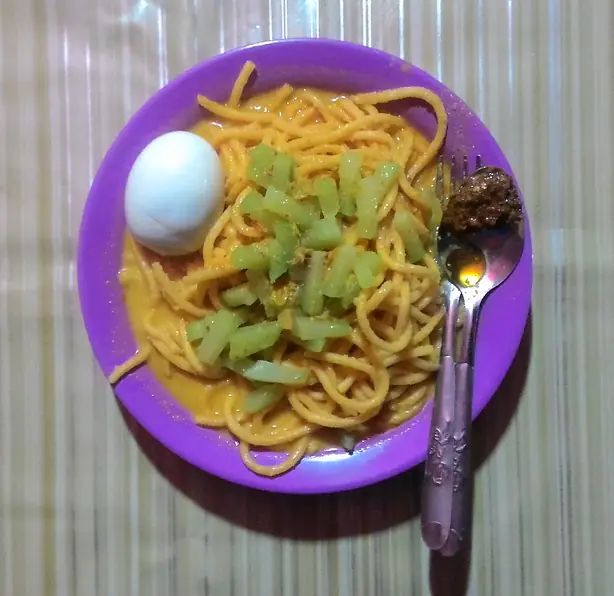 Foto von Mie Gomak - Würziges Batak-Style Spaghetti aus Nordsumatra – fertig angerichtet
