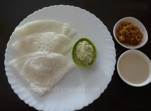 Foto von Neer Dosa - Hauchdünne Reis-Crêpes aus der Tulu-Küche – fertig angerichtet