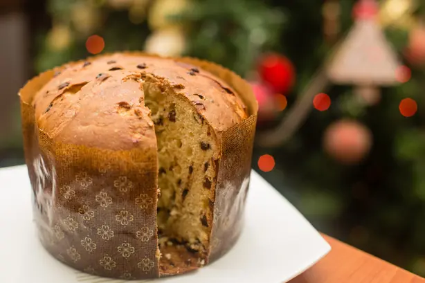 Wikipedia-Bild - Panettone_-_Nicolettone_2017_-_IMG_7085_(31752542285).jpg - Foto: N i c o l a from Fiumicino (Rome), Italy - CC BY 2.0