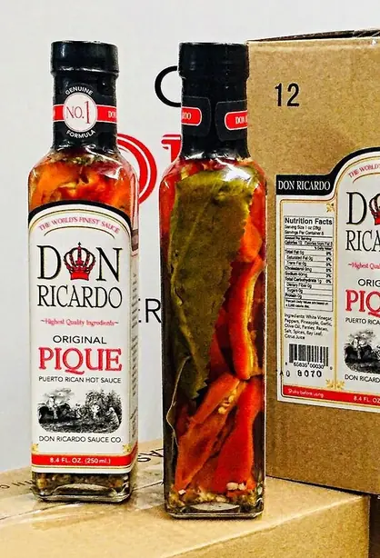 Foto von Pique Criollo (Puerto-ricanische scharfe Sauce) – fertig angerichtet